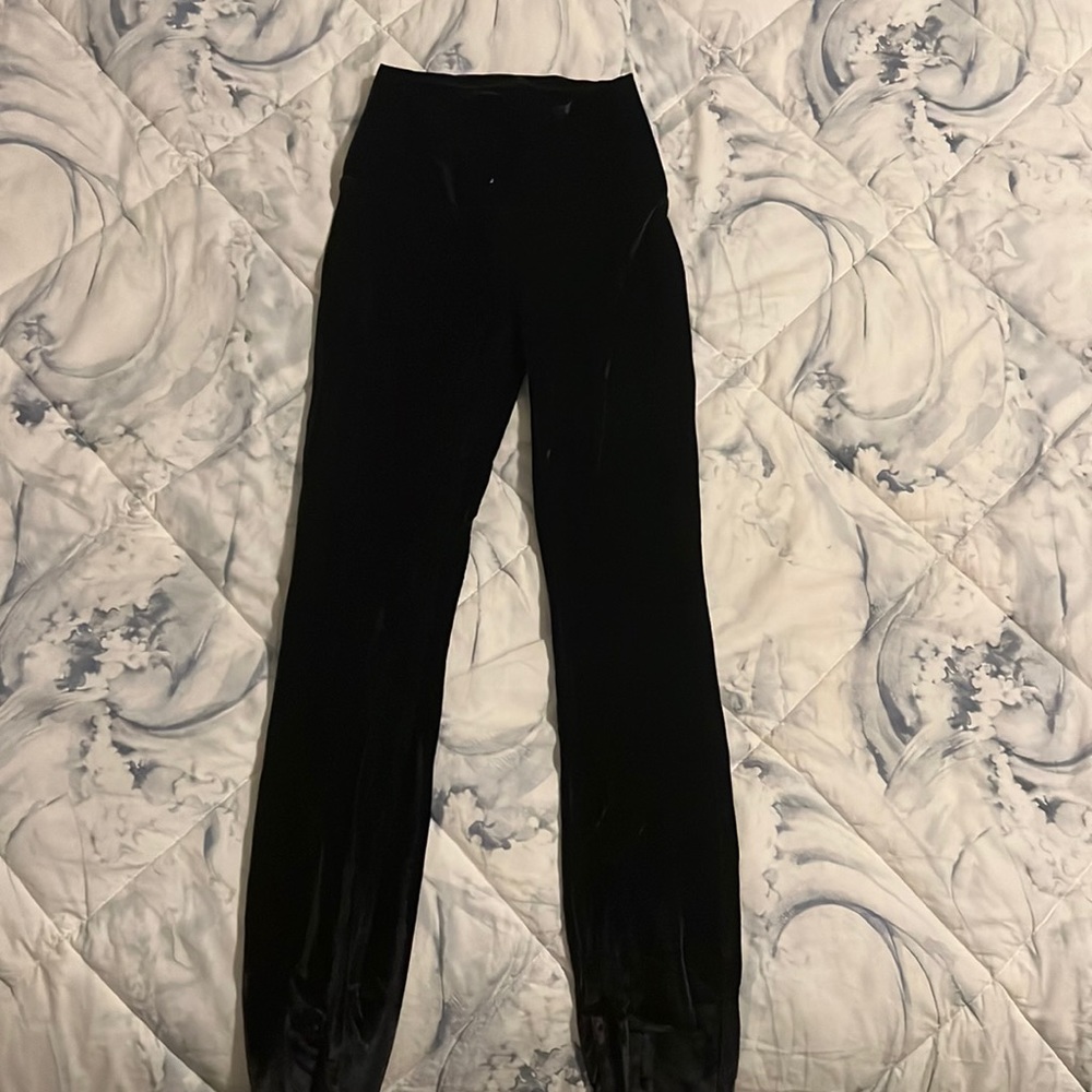 Lululemon Velvet Black size 2